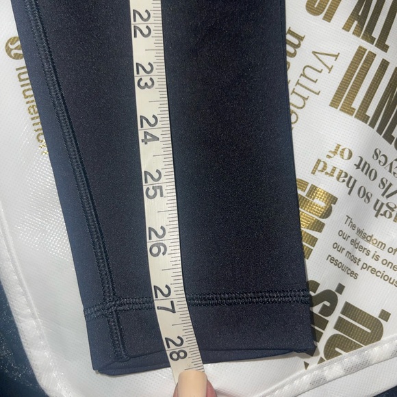 BNWOT LuLuLemon ❄️Winter❄️First Mile Tech Leggings. Solid Black. Sz 8 - Picture 12 of 12